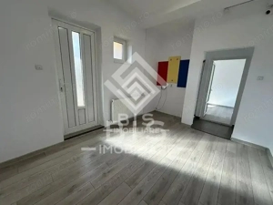 Spatiu Comercial de vanzare - Zona centrala - imagine 3