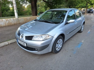 Renault Megane II Sedan 1.5 dCi Confort Privilege compresor AC nou - imagine 10 Renault Megane II Sedan 1.5 dCi Confort Privilege compresor AC nou - imagine 10