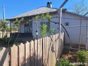 Casă cu teren generos de vânzare   comuna Roșiori, județul Brăila - imagine 2