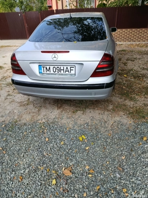 Mercedes 2,2 diesel automat - imagine 2 Mercedes 2,2 diesel automat - imagine 2