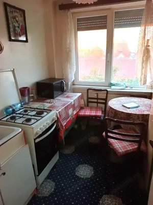 2 cam CENTRALA PROPRIE Boxa etaj intermediar zona Ultracentrala-Piata Victoriei