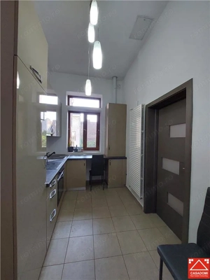 Apartament ultracentral cu posibilitate de mansardare - imagine 8