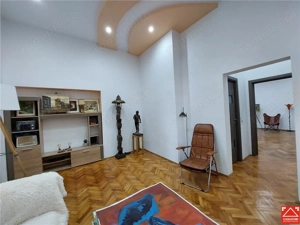 Apartament ultracentral cu posibilitate de mansardare - imagine 9