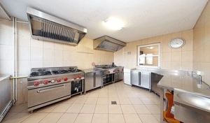 Proximitate fata de Castelul Bran - imagine 18