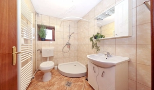 Proximitate fata de Castelul Bran - imagine 13