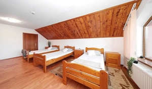 Proximitate fata de Castelul Bran - imagine 11