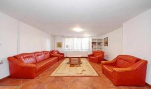 Proximitate fata de Castelul Bran - imagine 12