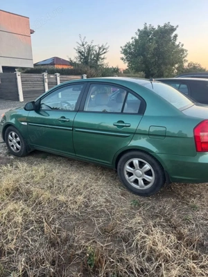 Vand HYUNDAI ACCENT an fabricație 2007 - imagine 6