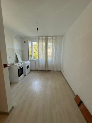 Garsonieră de vânzare   29 mp, etaj 3, recent renovată   - imagine 4