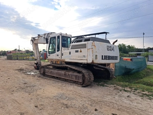Excavator Liebherr 934 - imagine 3