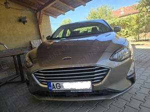 Ford Focus sedan 2019 primul proprietar din reprezentanță înmatriculată