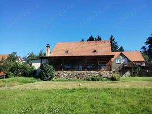 Vand pensiune la pret de apartament