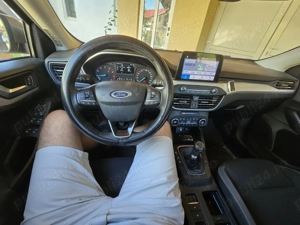 Ford Focus 2019 64000km sedan benzina 1.0 125cp primul proprietar - imagine 8