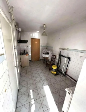 BUCOVINA - PARTER INALT - 3 CAMERE - 2 BAI - 1 BALCON - DEBARA - CENTRALA PROPRIE - imagine 14