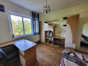 Apartament cu 3 camere de vânzare în zona Mazepa 1, Galați - imagine 2