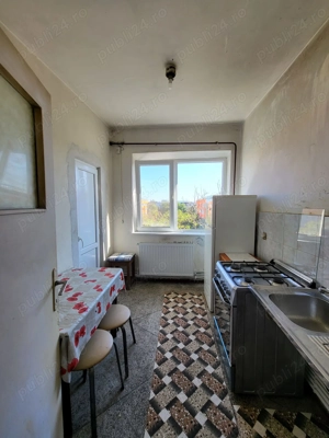 Apartament cu 3 camere de vânzare în zona Mazepa 1, Galați - imagine 5