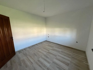 Caransebes, Casa 7 Camere + Teren 600 Mp., Zona Pipirig - imagine 18