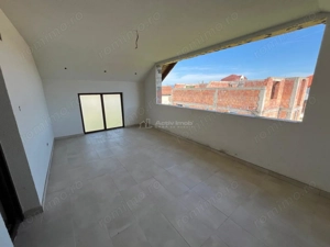 Caransebes, Casa 7 Camere + Teren 600 Mp., Zona Pipirig - imagine 12