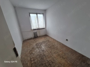  Vânzare apartament 2 camere   Zona Dărmănești - imagine 4