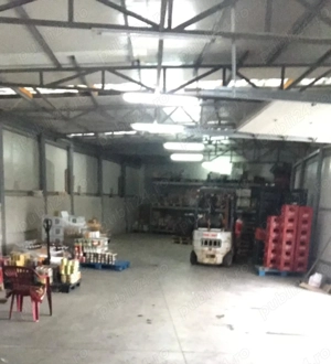 Hala 200mp, hala 100mp, birou, curte betonata+teren total 1045mp , intravilan