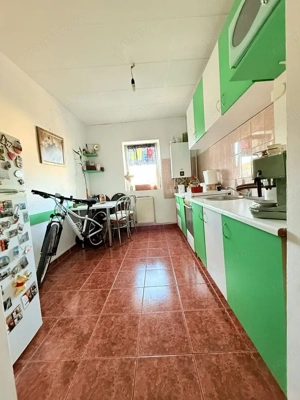 2 cam  Lipovei centrala proprie -bloc izolat