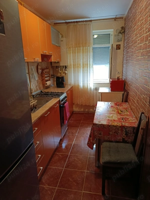 Vând apartament 2 camere decomandat  - imagine 4