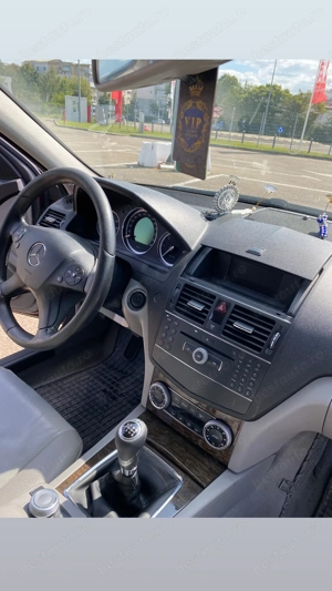Mercedes benz C200 2.2 - imagine 4 Mercedes benz C200 2.2 - imagine 4