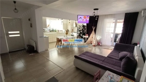 Casa cu terasa si curte 4 camere - Otopeni
