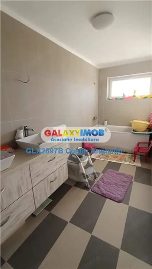 Casa cu terasa si curte 4 camere - Otopeni - imagine 7