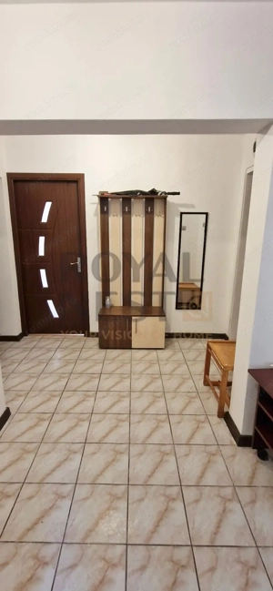 De inchiriat apartament cu 4 camere in Tractorul. - imagine 14