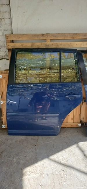 vand usa fata dreapta si usa spate stanga  - imagine 2