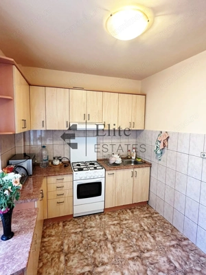 Apartament de închiriat cu 3 camere in  Oradea, Bulevardul Decebal - imagine 2