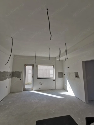 Casa de vanzare Duplex zona Carrfour - imagine 2