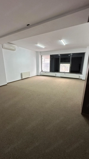 Spațiu comercial de 250mp în zona ICIL/CASA DE CULTURA , pretabil birouri - imagine 8 Spațiu comercial de 250mp în zona ICIL/CASA DE CULTURA , pretabil birouri - imagine 8