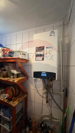 De vânzare 2 Corpuri de Casa si Teren 1388 mp in Geamăna, Bradu - imagine 7