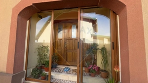 De vânzare 2 Corpuri de Casa si Teren 1388 mp in Geamăna, Bradu - imagine 3