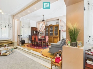 Casă cu piscină și teren generos, Sântana - imagine 11 Casă cu piscină și teren generos, Sântana - imagine 11