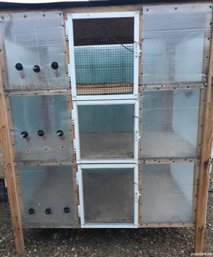 Vând maternitate pentru pui de păsări