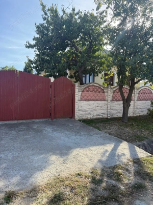 vand casa la tara in apropiere de Craiova si 2,5 hectare de teren agricol - imagine 9 vand casa la tara in apropiere de Craiova si 2,5 hectare de teren agricol - imagine 9