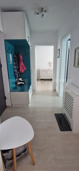 Apartament 3 camere, 58 mp, etaj intermediar, zona Cetății  - imagine 4 Apartament 3 camere, 58 mp, etaj intermediar, zona Cetății  - imagine 4