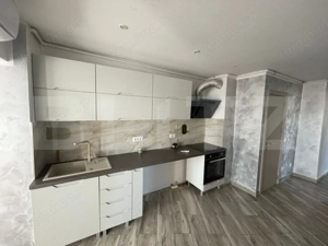 Apartament de vanzare, cu 3 camere, 80 mp, zona Vlahuta