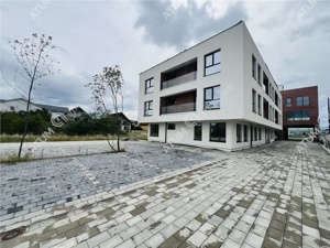 Apartament cu 2 camere si 2 balcoane etaj 1 in Selimbar - imagine 11