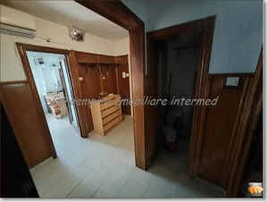 Apartament 3 camere decomandate zona Inel 2 - imagine 2