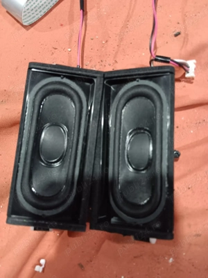 set 2 difuzoare 8ohm 8w 1-859-166-21 de pe tv Sony kdl-32wd600