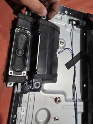 set 2 difuzoare 8ohm 10w eab62849101 de pe tv LG 42la641s