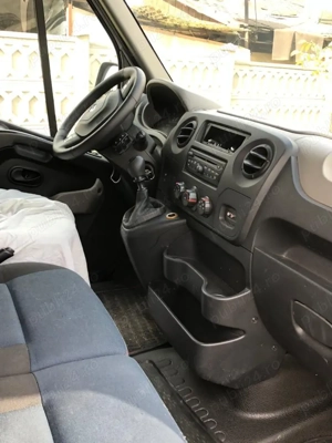 Vand autoutilitara transport marfa Renaul Master - imagine 8