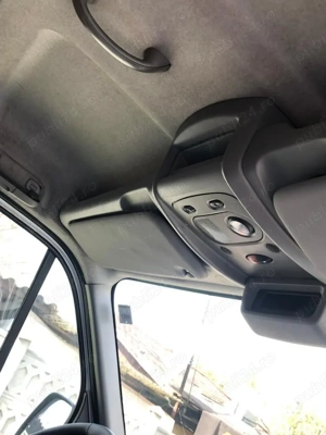 Vand autoutilitara transport marfa Renaul Master - imagine 9