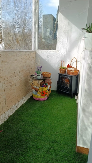 De vânzare apartament 2 camere + garaj zona drumul taberei. 