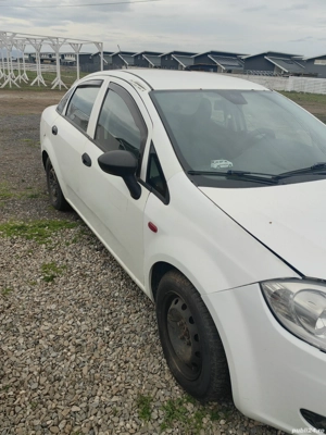 dezmembrez fiat linea