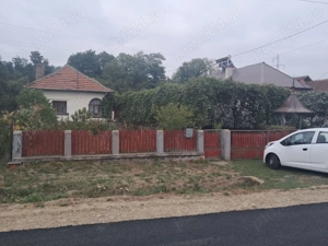 Vând casă cu grădina 